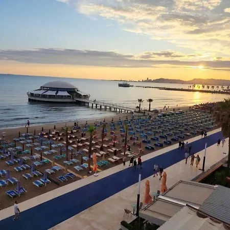 Isli Plazh 13 Апартаменты
